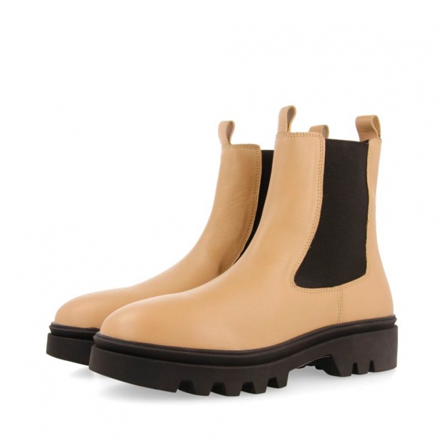 nackte-chelsea-stiefelette-mit-elastischen-elastischen-und-fornach-spursohle nackte-chelsea-stiefelette-mit-elastischen-elastischen-und-fornach-spursohle