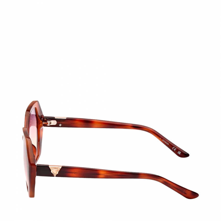 sonnenbrille-mit-geometrischem-modell sonnenbrille-mit-geometrischem-modell
