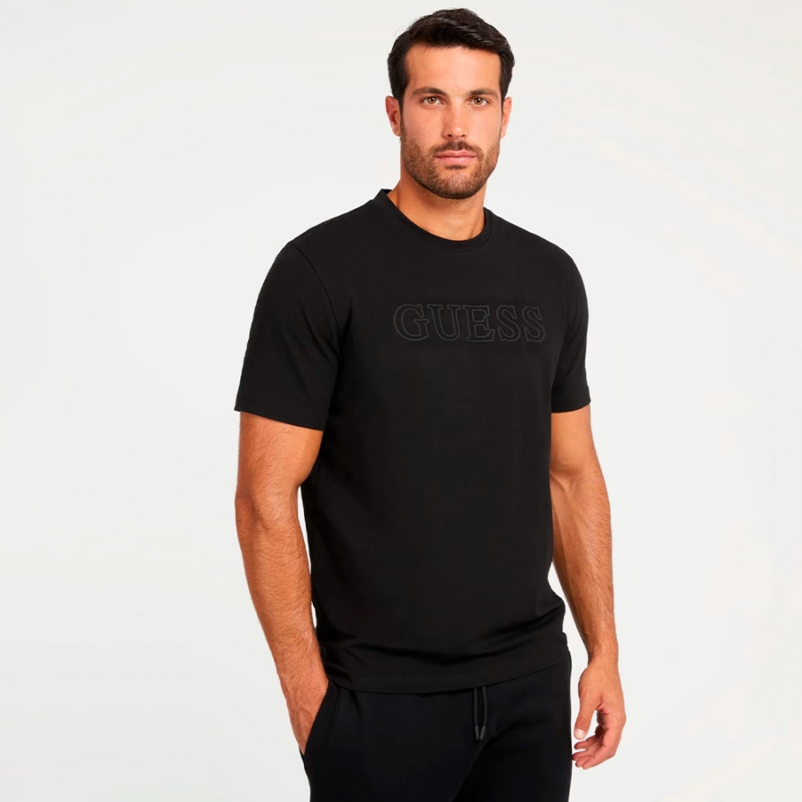 t-shirt-con-logo-frontale