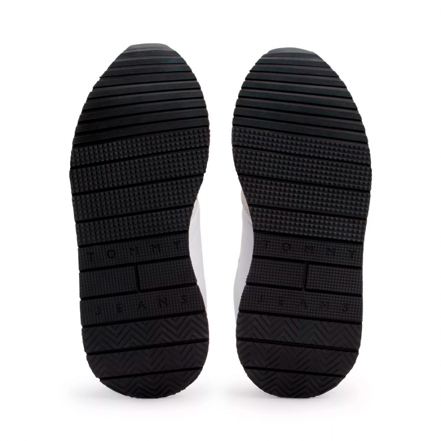 sneakers-essential-in-camoscio-con-suola-a-denti sneakers-essential-in-camoscio-con-suola-a-denti
