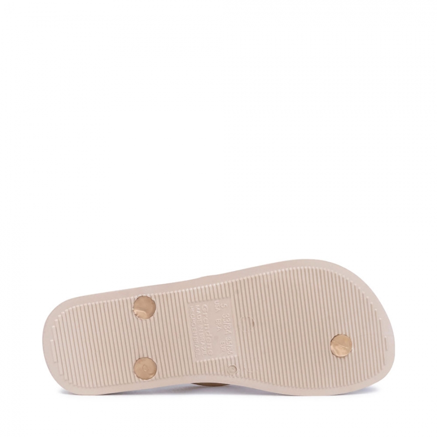 anatomical-flip-flops