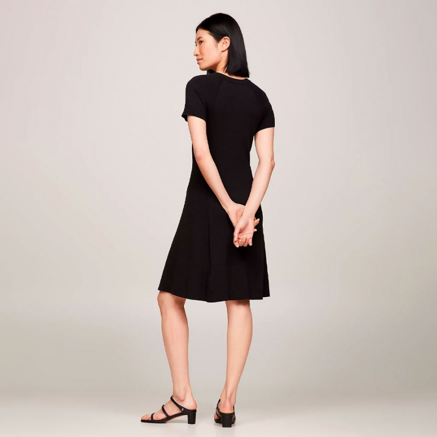 robe-midi-en-maille-a-coupe-slim robe-midi-en-maille-a-coupe-slim