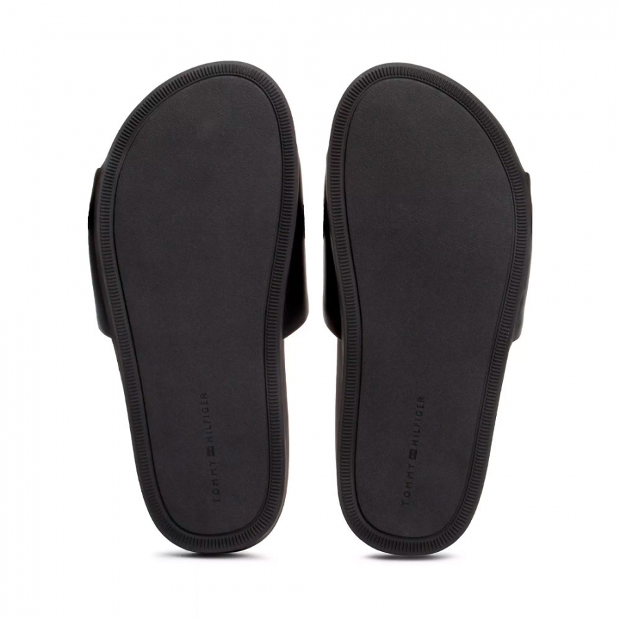 monogram-flat-leather-sandals monogram-flat-leather-sandals