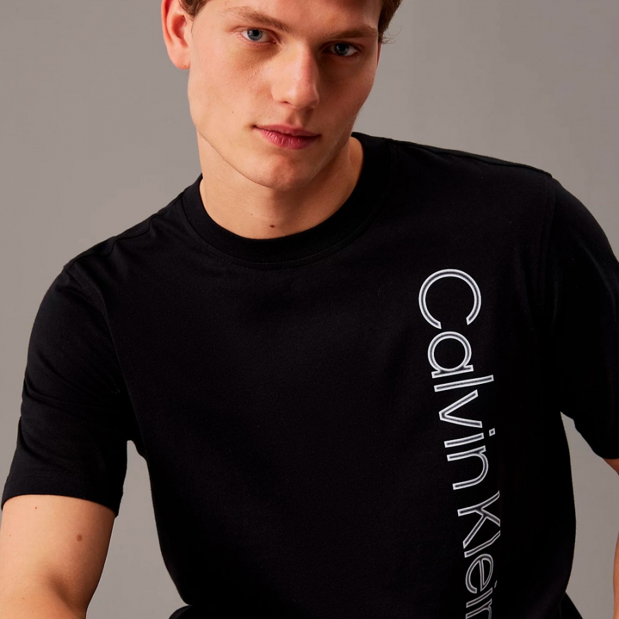 camiseta-con-logo camiseta-con-logo