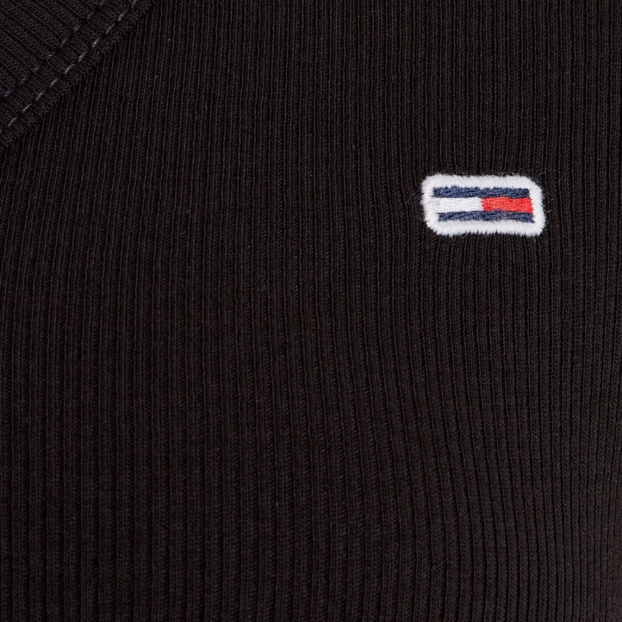 camiseta-essential-con-cuello-de-pico camiseta-essential-con-cuello-de-pico