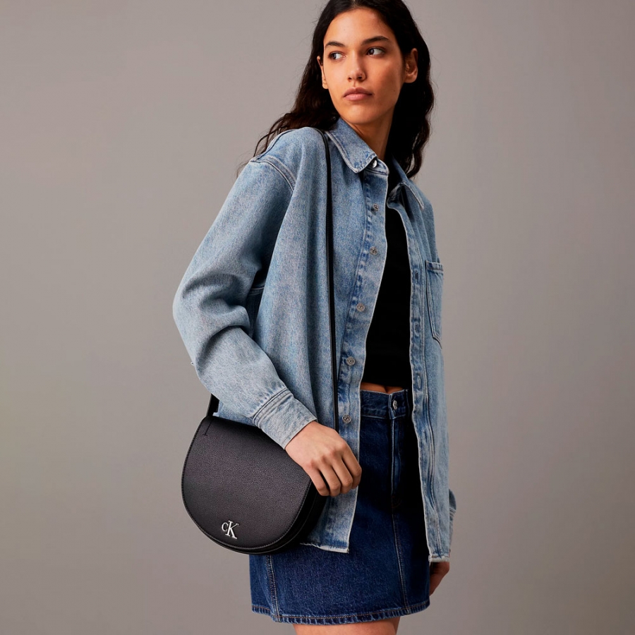 sac-bandouliere-saddle22-minimal-monogramme sac-bandouliere-saddle22-minimal-monogramme