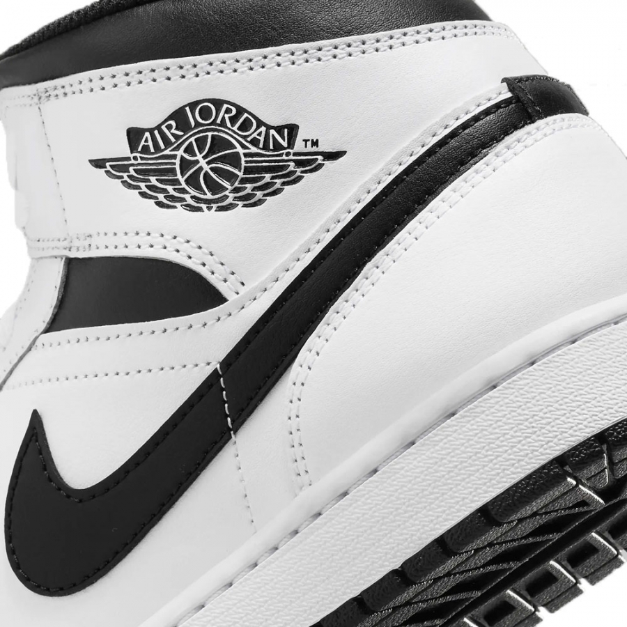 air-jordan-1-mid-sneakers
