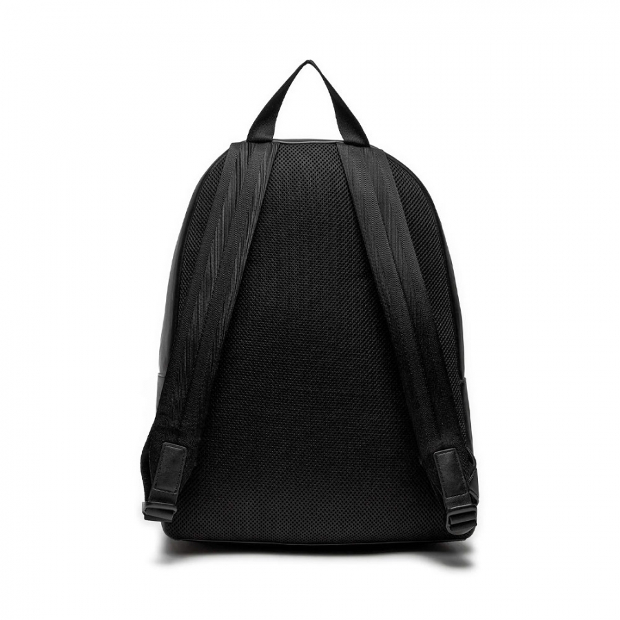 runder-rucksack runder-rucksack