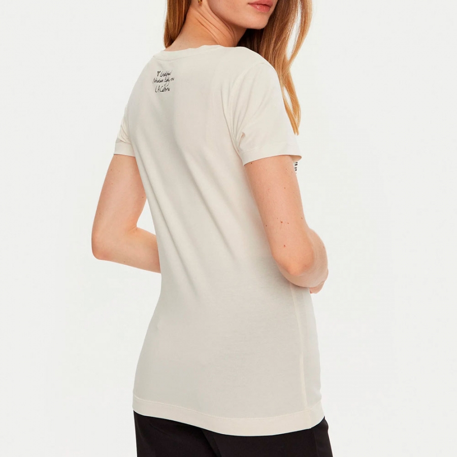 t-shirt-logotipo-triangular-com-estampa-animal t-shirt-logotipo-triangular-com-estampa-animal