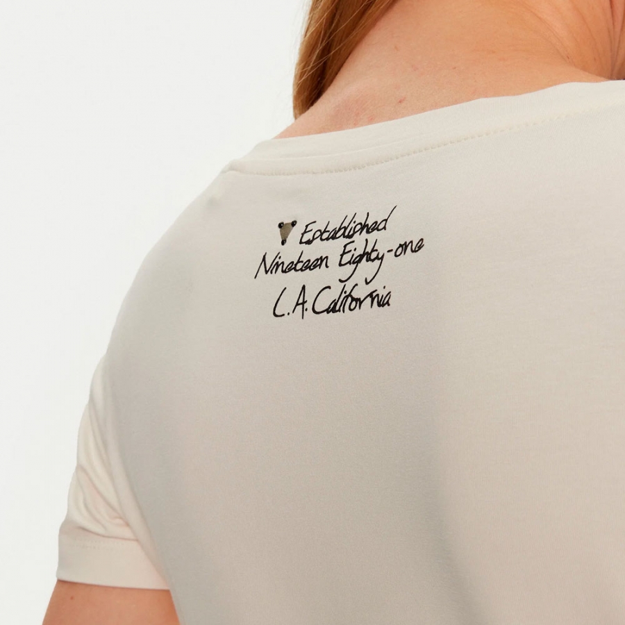 camiseta-logotipo-triangular-con-estampado-animal camiseta-logotipo-triangular-con-estampado-animal