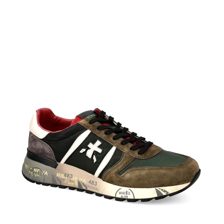 sneaker-lander-6905