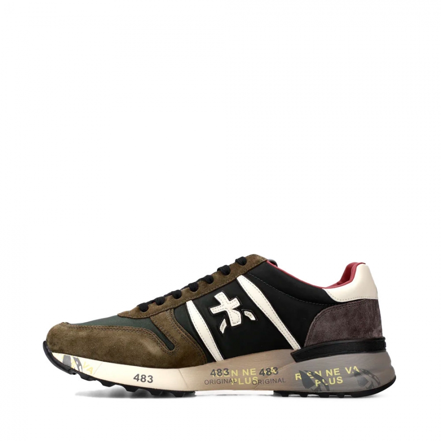 sneaker-lander-6905