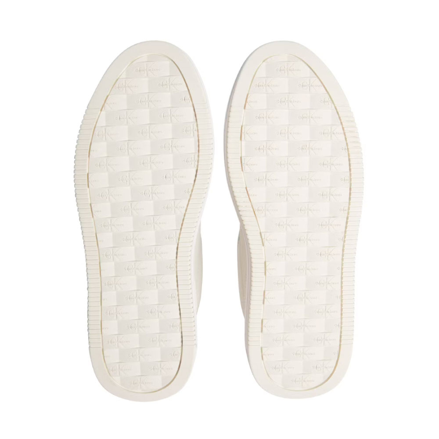 bold-platform-flat-sneakers bold-platform-flat-sneakers