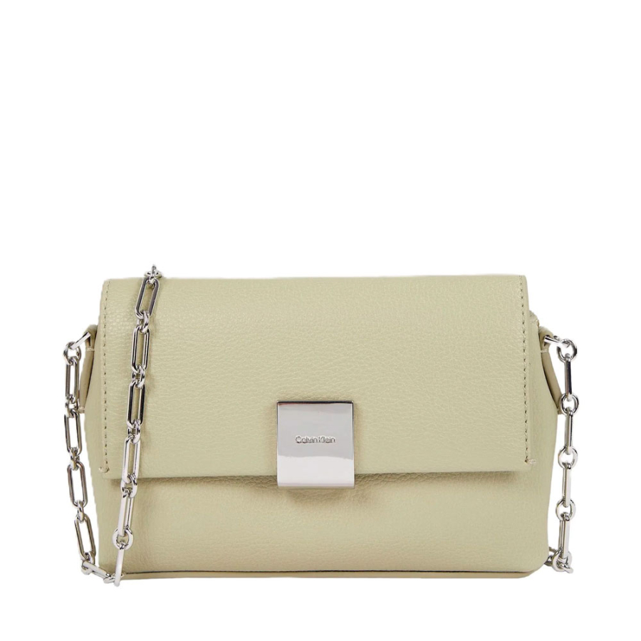 sac-bandouliere-plaque-avec-chaine sac-bandouliere-plaque-avec-chaine