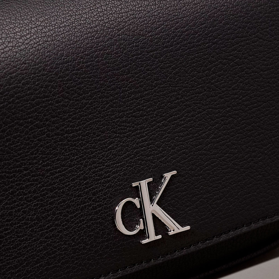 sac-bandouliere-minimal-monogramme sac-bandouliere-minimal-monogramme