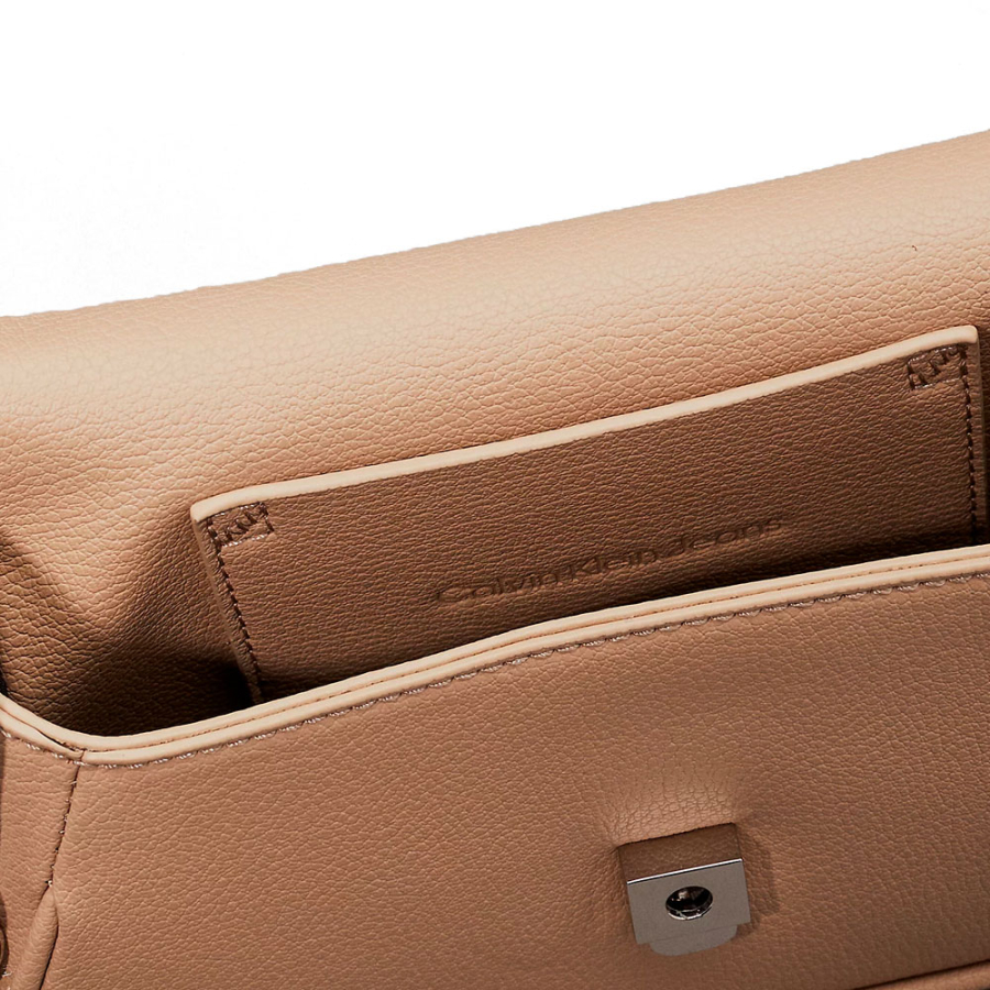 bolsa-crossbody-minimal-monograma-ombro bolsa-crossbody-minimal-monograma-ombro