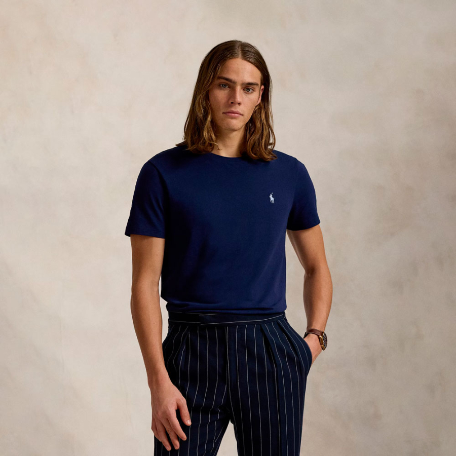 t-shirt-personalizada-com-gola-redonda-e-corte-slim t-shirt-personalizada-com-gola-redonda-e-corte-slim