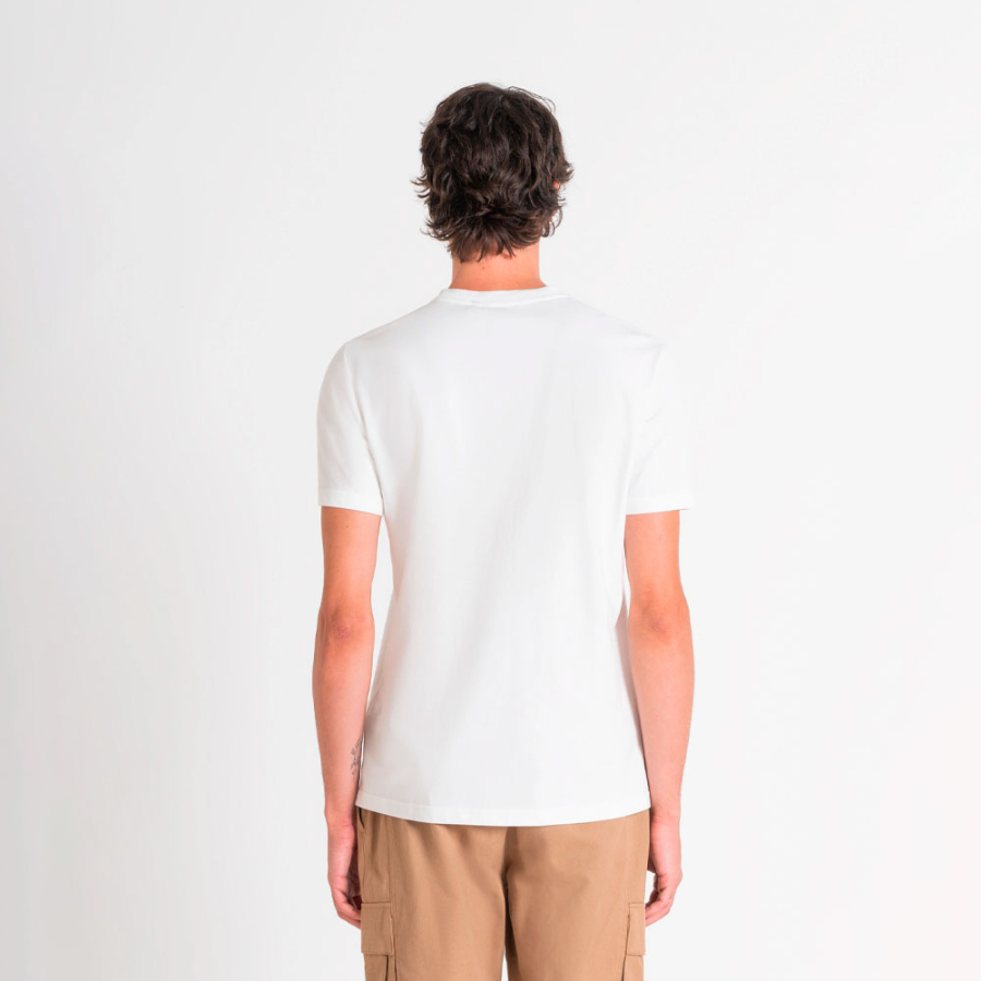 camiseta-regular-fit-con-logotipo-estampado camiseta-regular-fit-con-logotipo-estampado