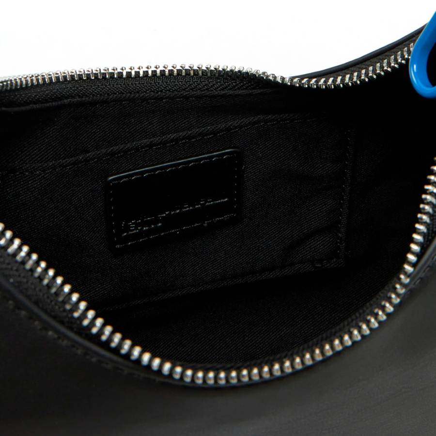 sac-a-main-avec-logo-demi-lune sac-a-main-avec-logo-demi-lune