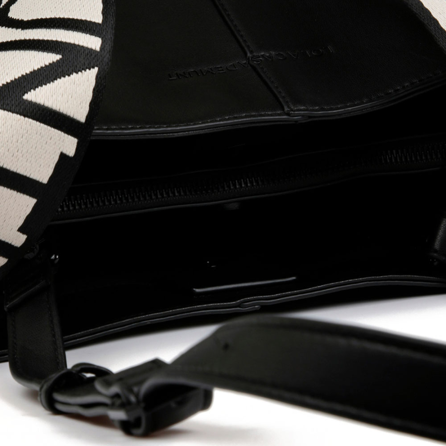 shoppertasche-mit-logo-griffen shoppertasche-mit-logo-griffen