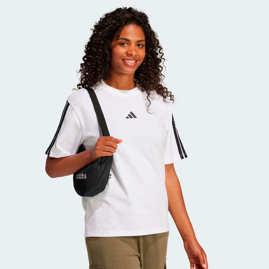 maglietta-boyfriend-essentials-3-stripes maglietta-boyfriend-essentials-3-stripes