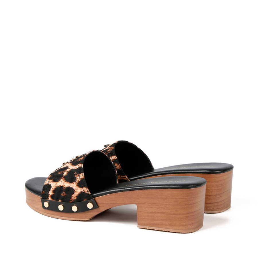 plateau-clog-mit-holzeffekt plateau-clog-mit-holzeffekt