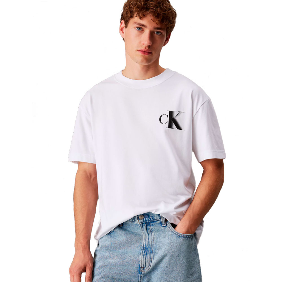 lockeres-t-shirt-mit-monogramm lockeres-t-shirt-mit-monogramm