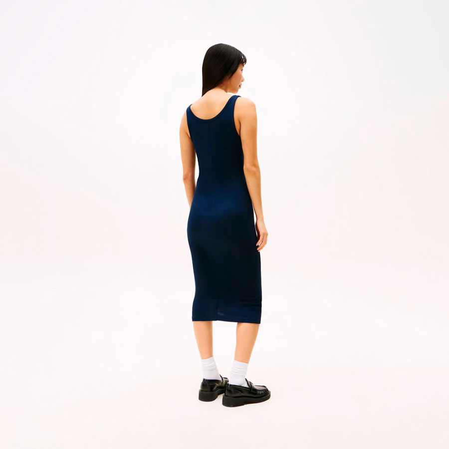 midikleid-mit-rippenmuster-und-struktur midikleid-mit-rippenmuster-und-struktur