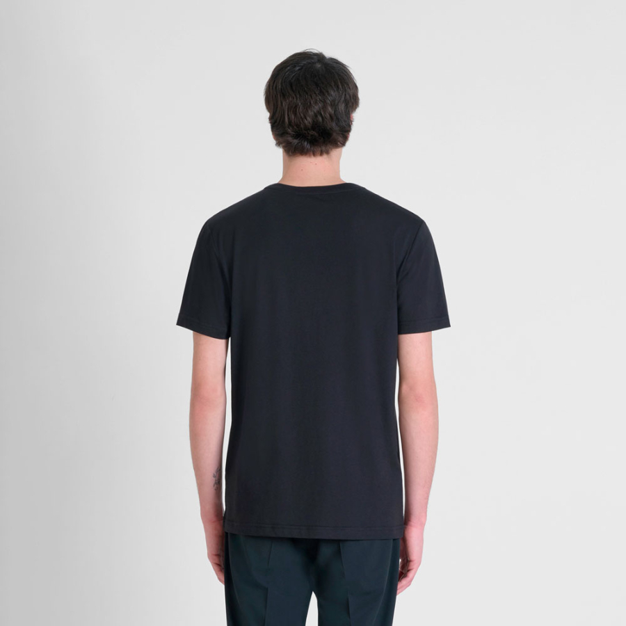 t-shirt-coupe-reguliere-avec-logo-ton-sur-ton t-shirt-coupe-reguliere-avec-logo-ton-sur-ton