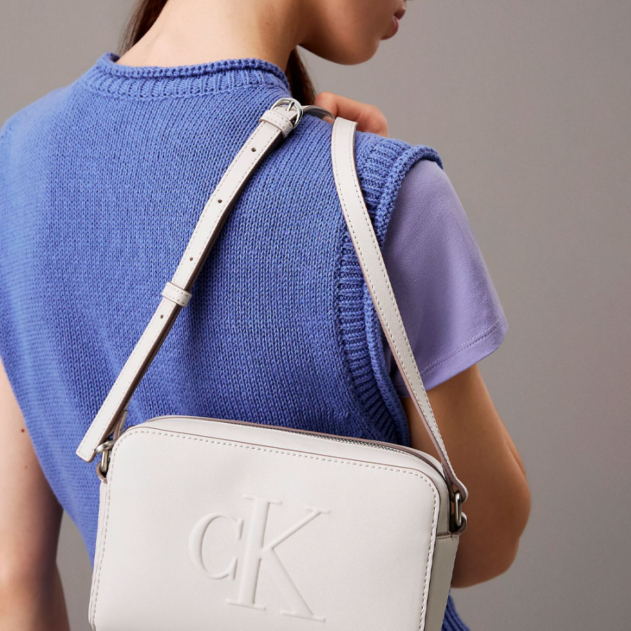sculpted-crossbody-bag