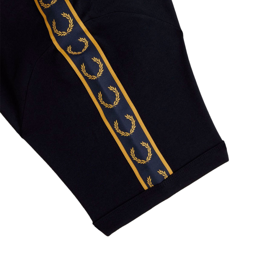 t-shirt-ringer-avec-bande-sportive-contrastee