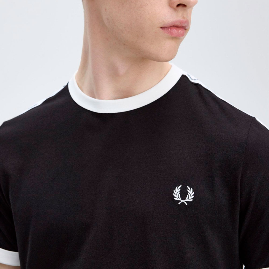 ringer-t-shirt-mit-band ringer-t-shirt-mit-band