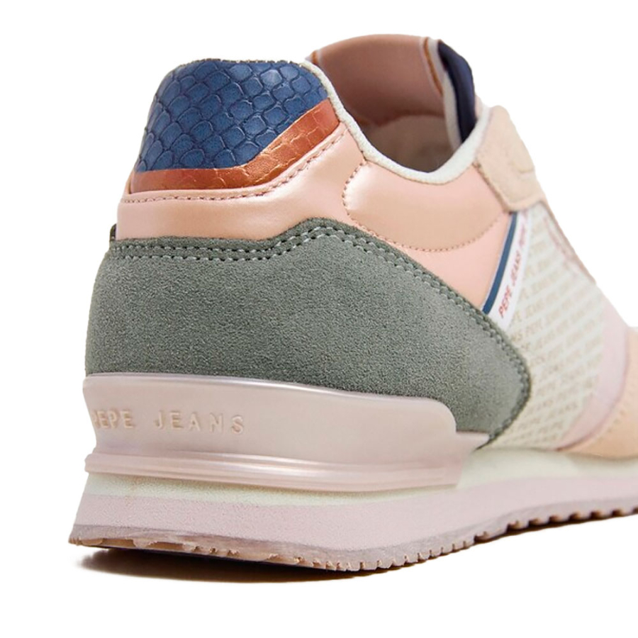 chaussures-de-course-avec-logo-imprime chaussures-de-course-avec-logo-imprime