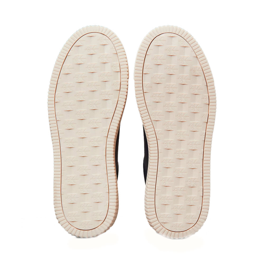 baskets-en-cuir-a-semelle-epaisse baskets-en-cuir-a-semelle-epaisse
