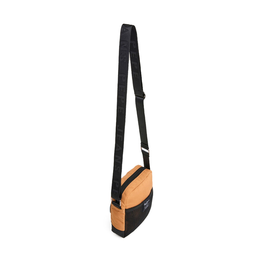 sac-a-bandouliere-reporter-avec-poignee-reglable sac-a-bandouliere-reporter-avec-poignee-reglable