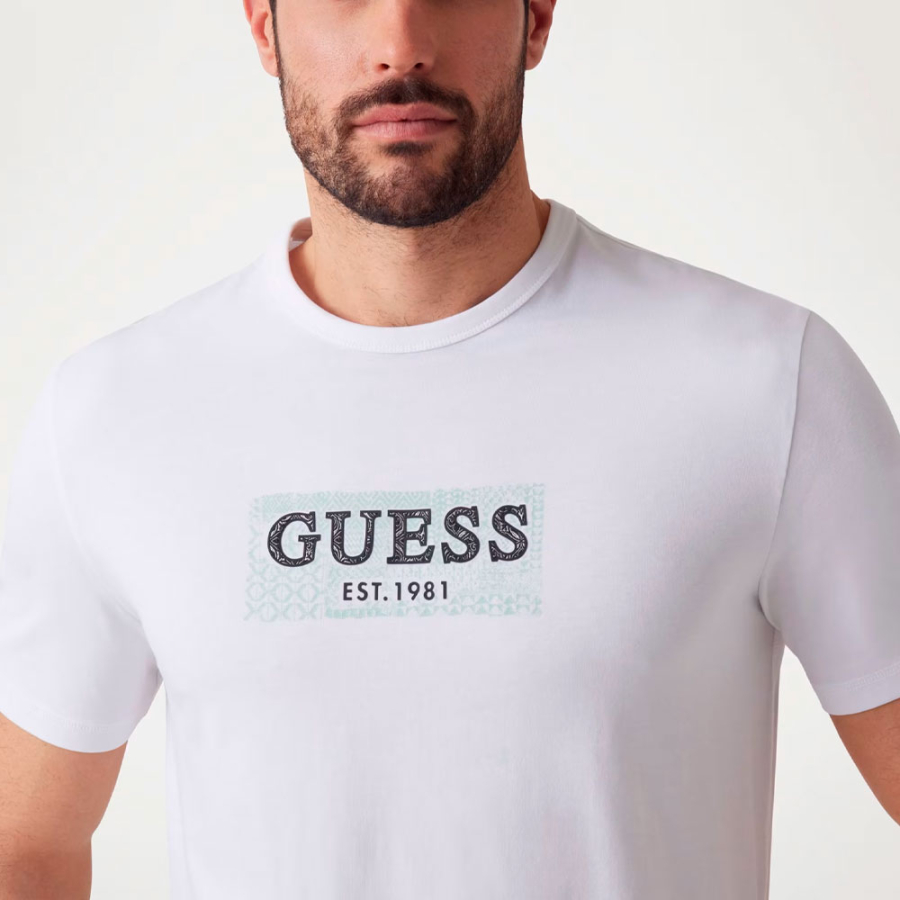 t-shirt-con-logo-frontale t-shirt-con-logo-frontale