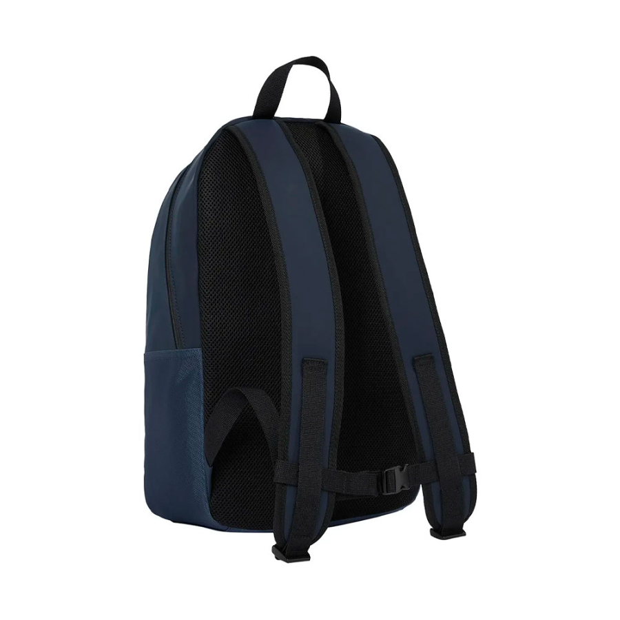 essential-logo-backpack essential-logo-backpack