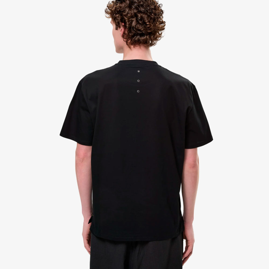 t-shirt-with-side-slits-and-contrasting-details t-shirt-with-side-slits-and-contrasting-details