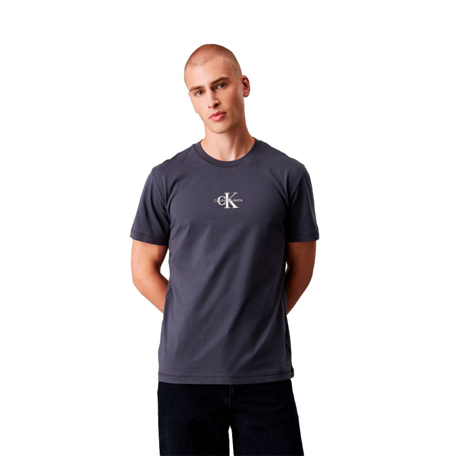monogram-t-shirt monogram-t-shirt