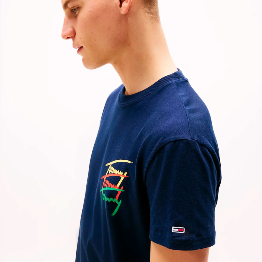 t-shirt-with-graphic-logo-on-the-back t-shirt-with-graphic-logo-on-the-back