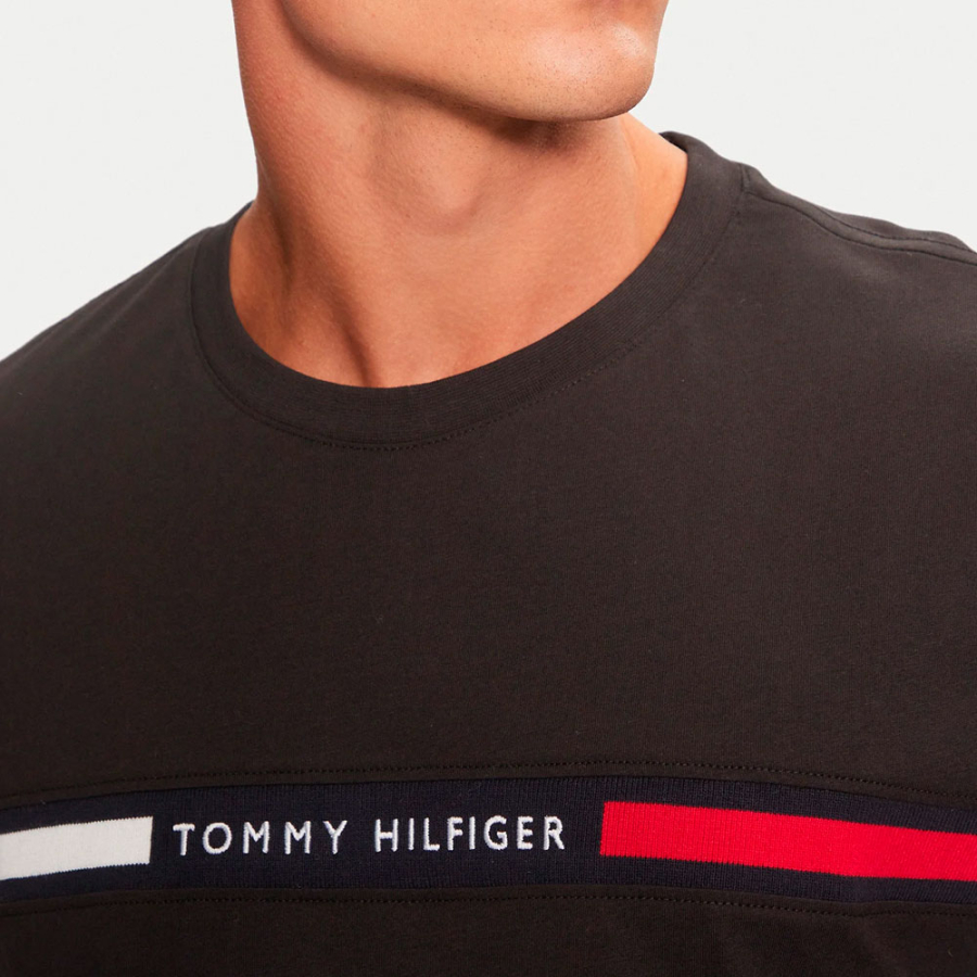 crew-neck-t-shirt-with-logo crew-neck-t-shirt-with-logo