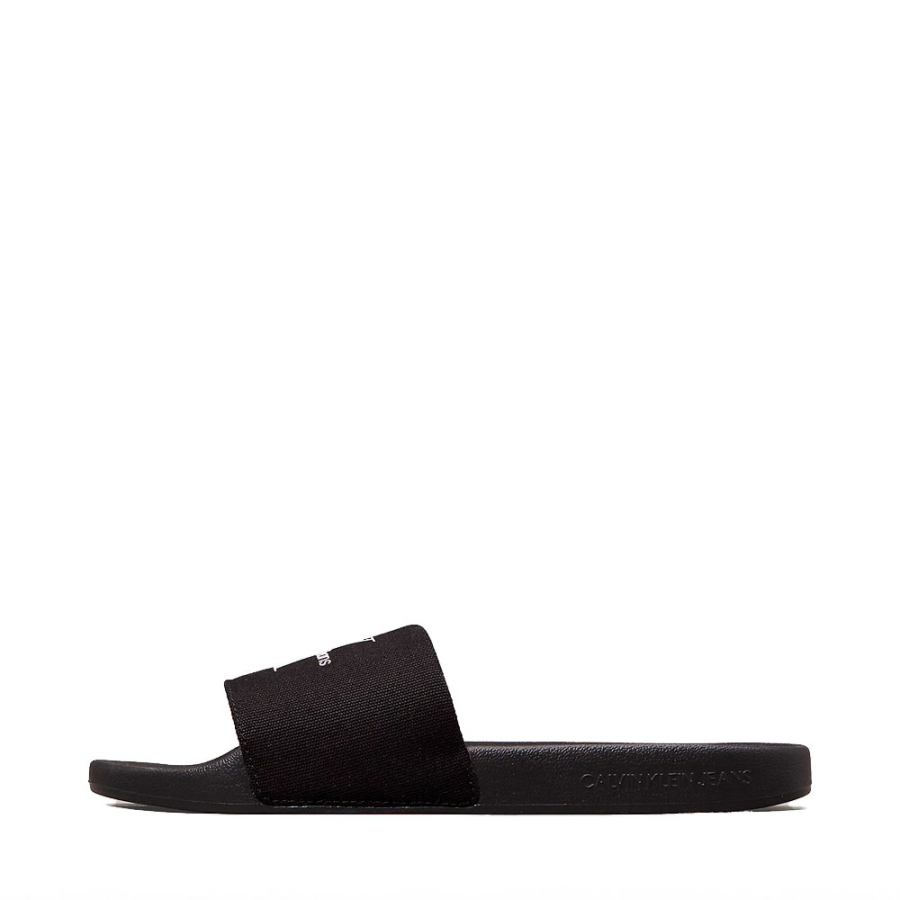canvas-flip-flops-with-logo canvas-flip-flops-with-logo