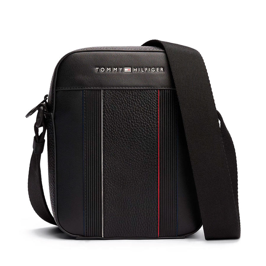 sac-reporter-avec-un-melange-de-textures sac-reporter-avec-un-melange-de-textures