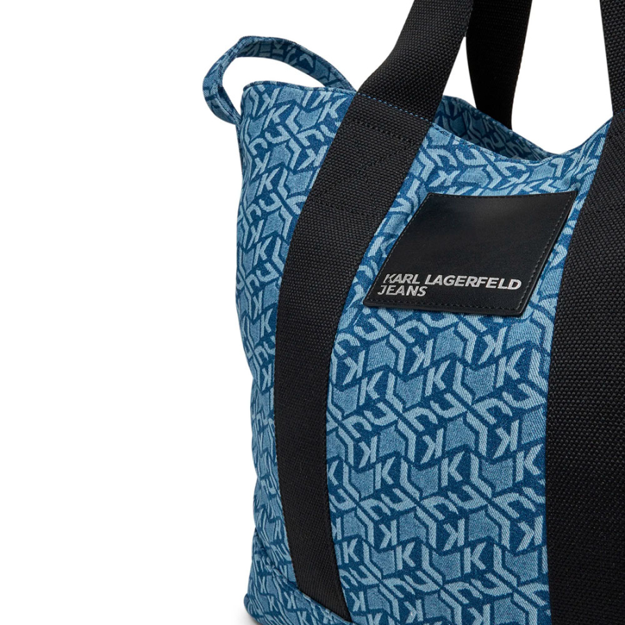 bolsa-de-compras-de-jeans-com-monograma bolsa-de-compras-de-jeans-com-monograma