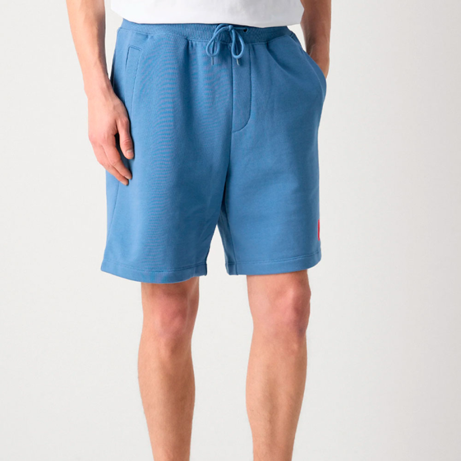 short-avec-etiquette-logo-rouge short-avec-etiquette-logo-rouge