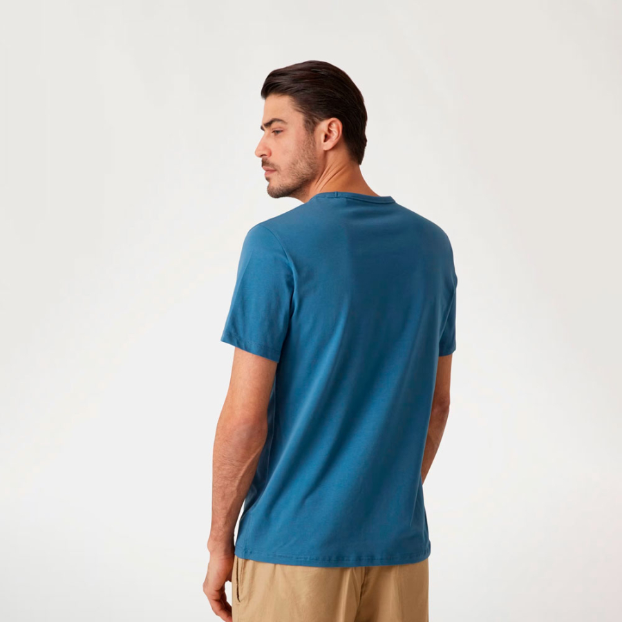 camiseta-com-logo-na-frente camiseta-com-logo-na-frente