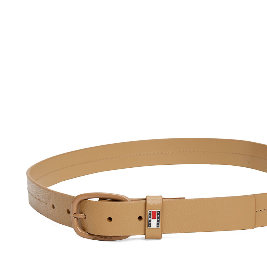 ceinture-en-cuir-avec-badge-distinctif ceinture-en-cuir-avec-badge-distinctif