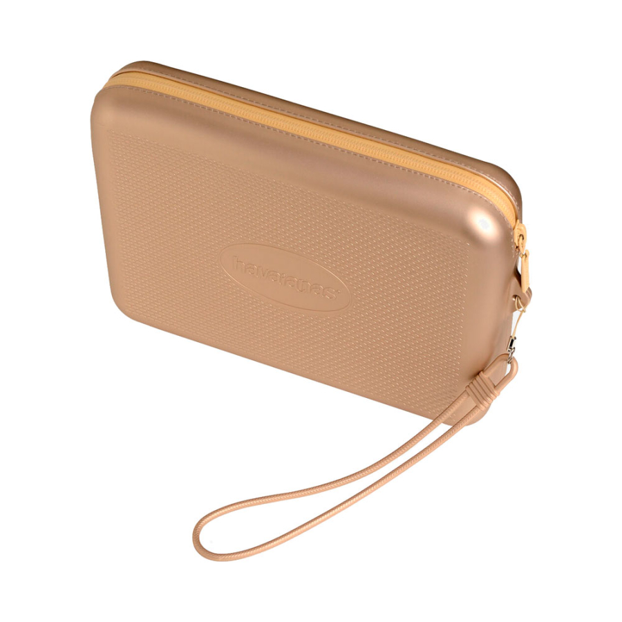 havaianas-beach-metallic-champagne-toiletry-bag havaianas-beach-metallic-champagne-toiletry-bag