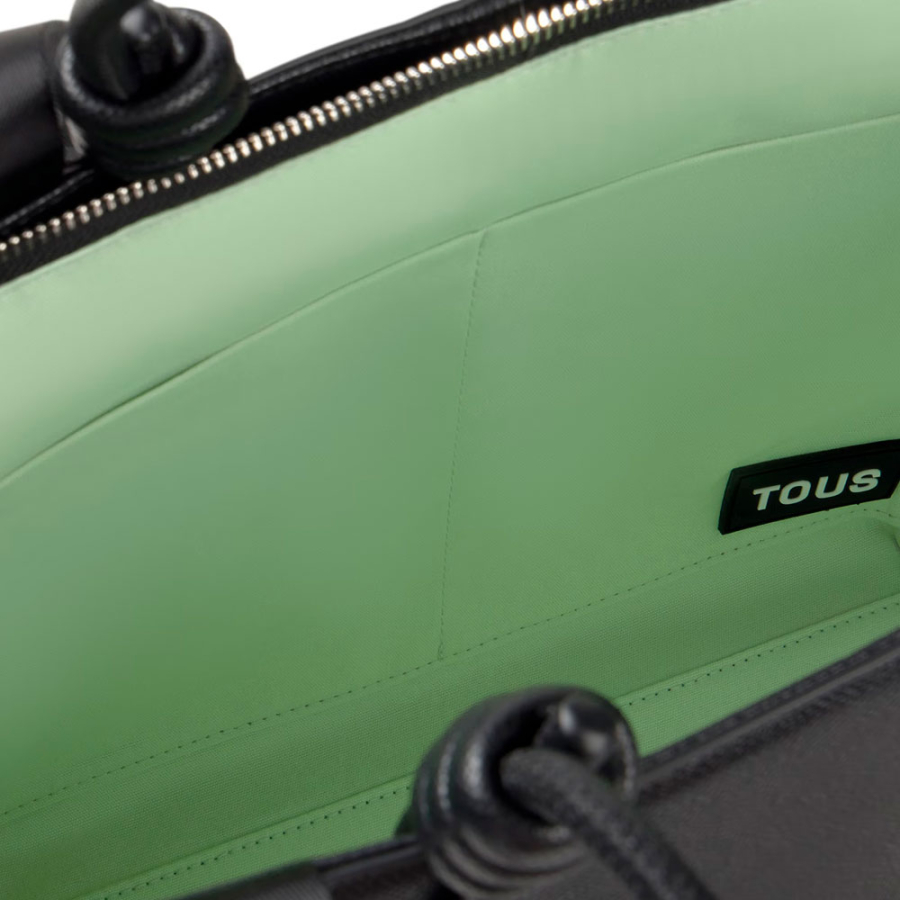 tous-la-rue-nova-bolsa-tote-preta-com-estilo-urbano-para-mulher tous-la-rue-nova-bolsa-tote-preta-com-estilo-urbano-para-mulher