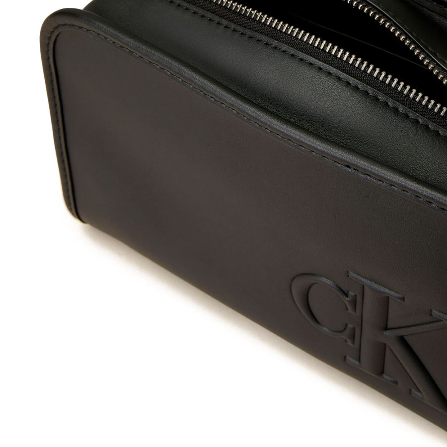 borsa-a-tracolla-con-impressione-scolpita borsa-a-tracolla-con-impressione-scolpita